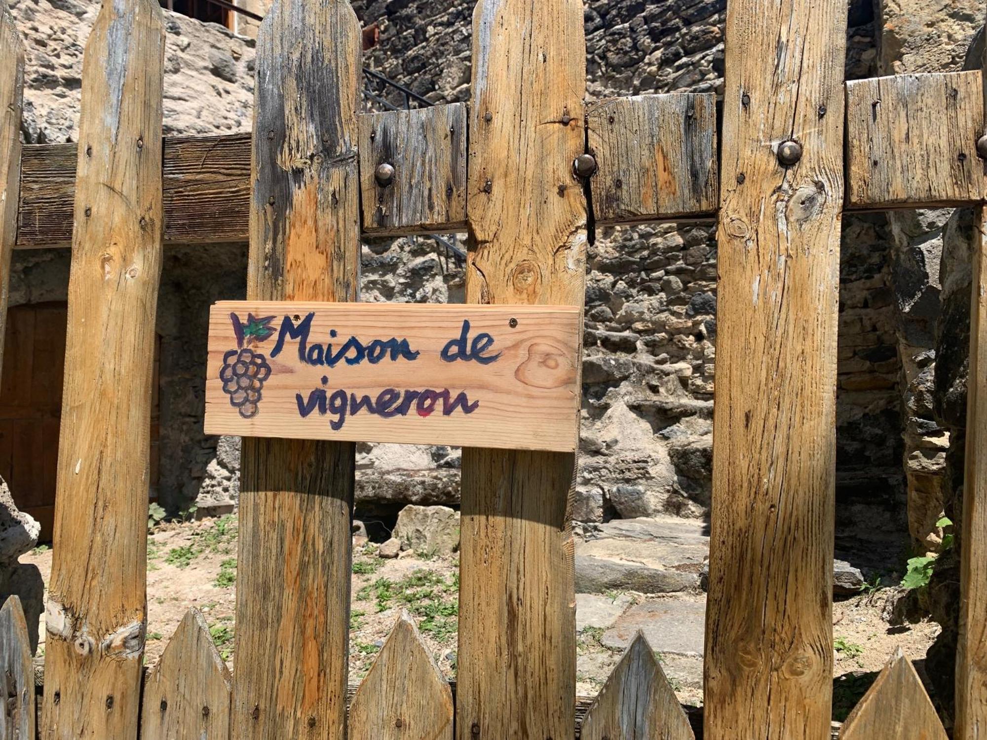 Maison De Vigneron Mareugheol Bagian luar foto